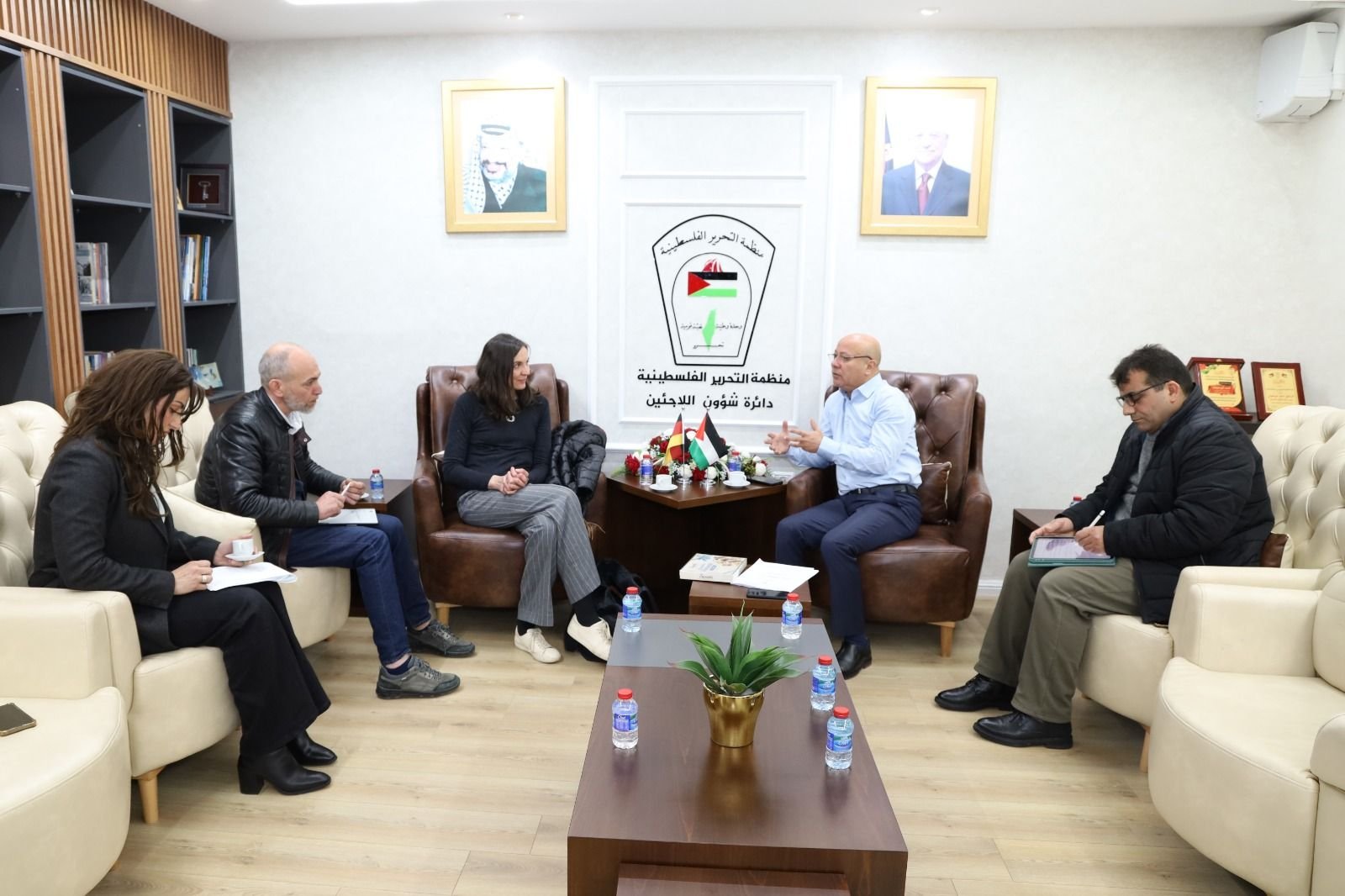 أبو هولي يبحث مع مديرة مشروع "CASP" سبل تعزيز التعاون المشترك لتحسين أوضاع اللاجئين